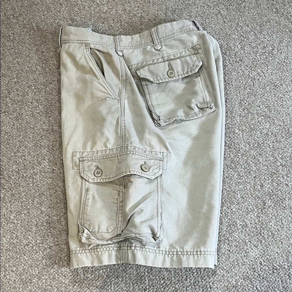 Guess Jeans Men’s Tan Cargo Shorts
